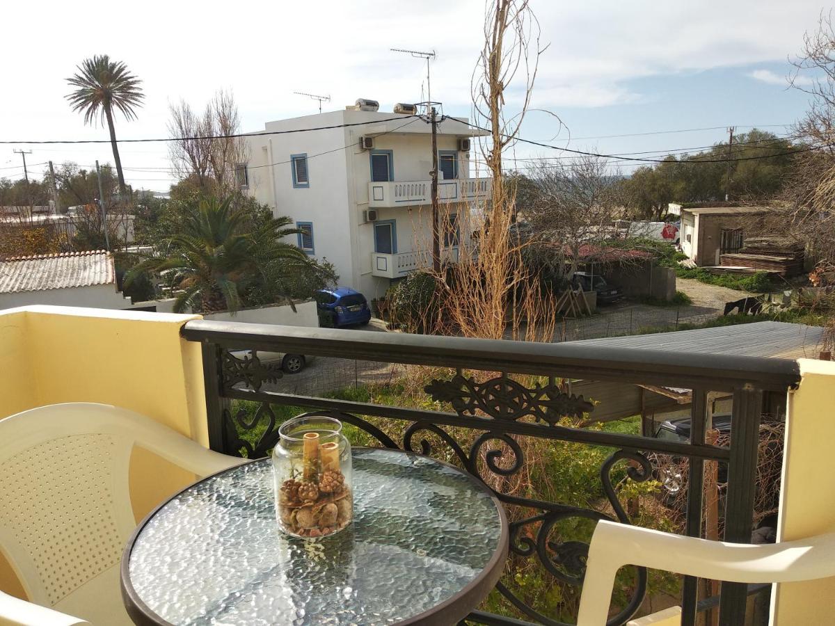 Ton Mari Apartments Palaiochora Zewnętrze zdjęcie
